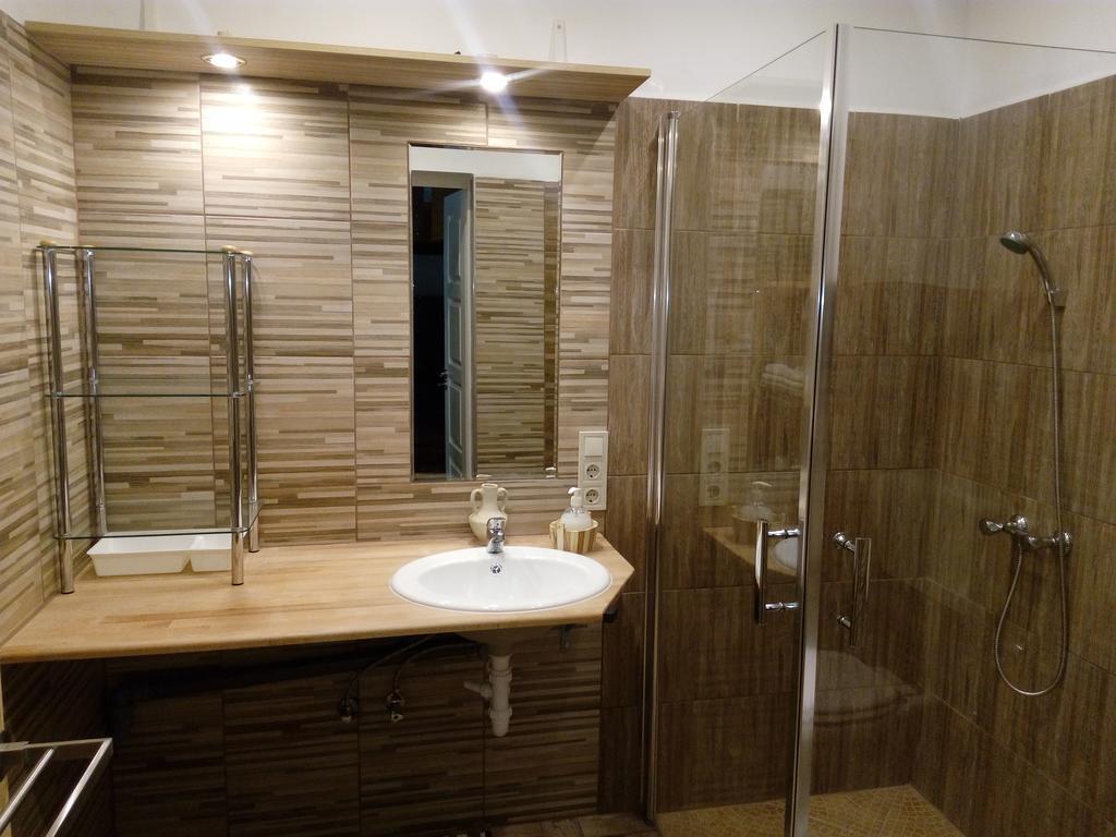 Bella Apartment Будапеща Екстериор снимка